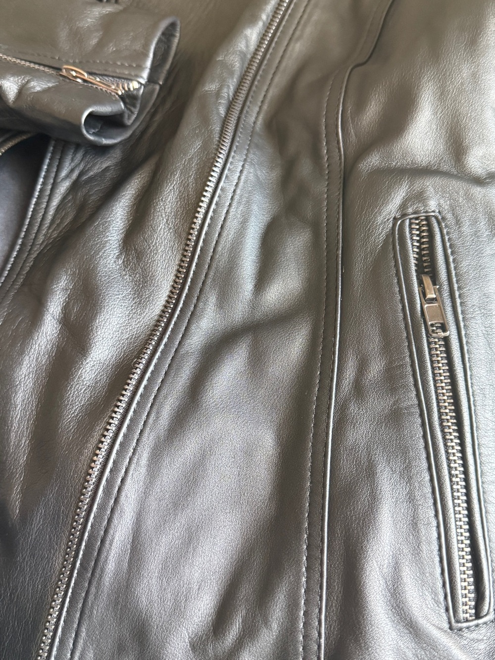 Like NEW 100% REAL Leather Jacket Women Black- Classic Zip From Ecuador - Picture 3 of 6